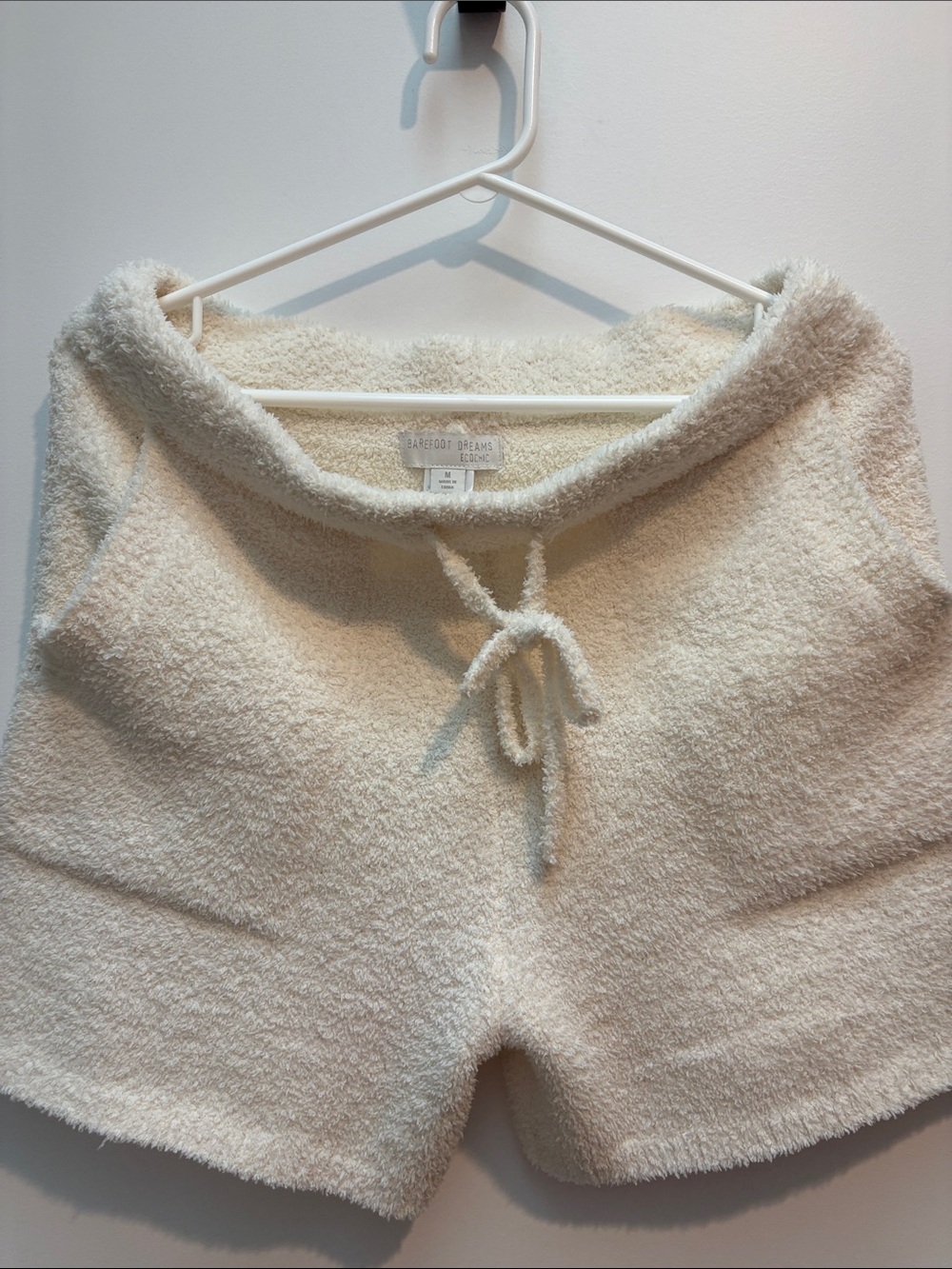 Barefoot Dreams Cream Plush Drawstring Lounge Shorts